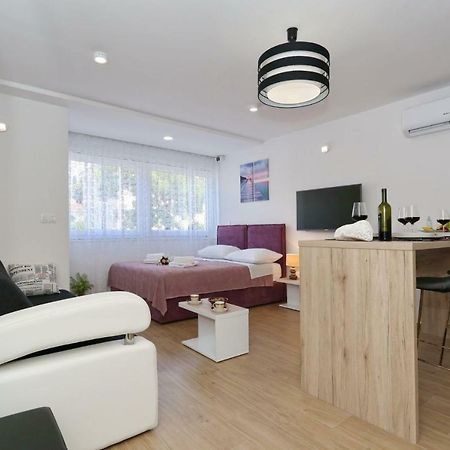 Two New Apartments By The Town Center Zadar Exterior photo