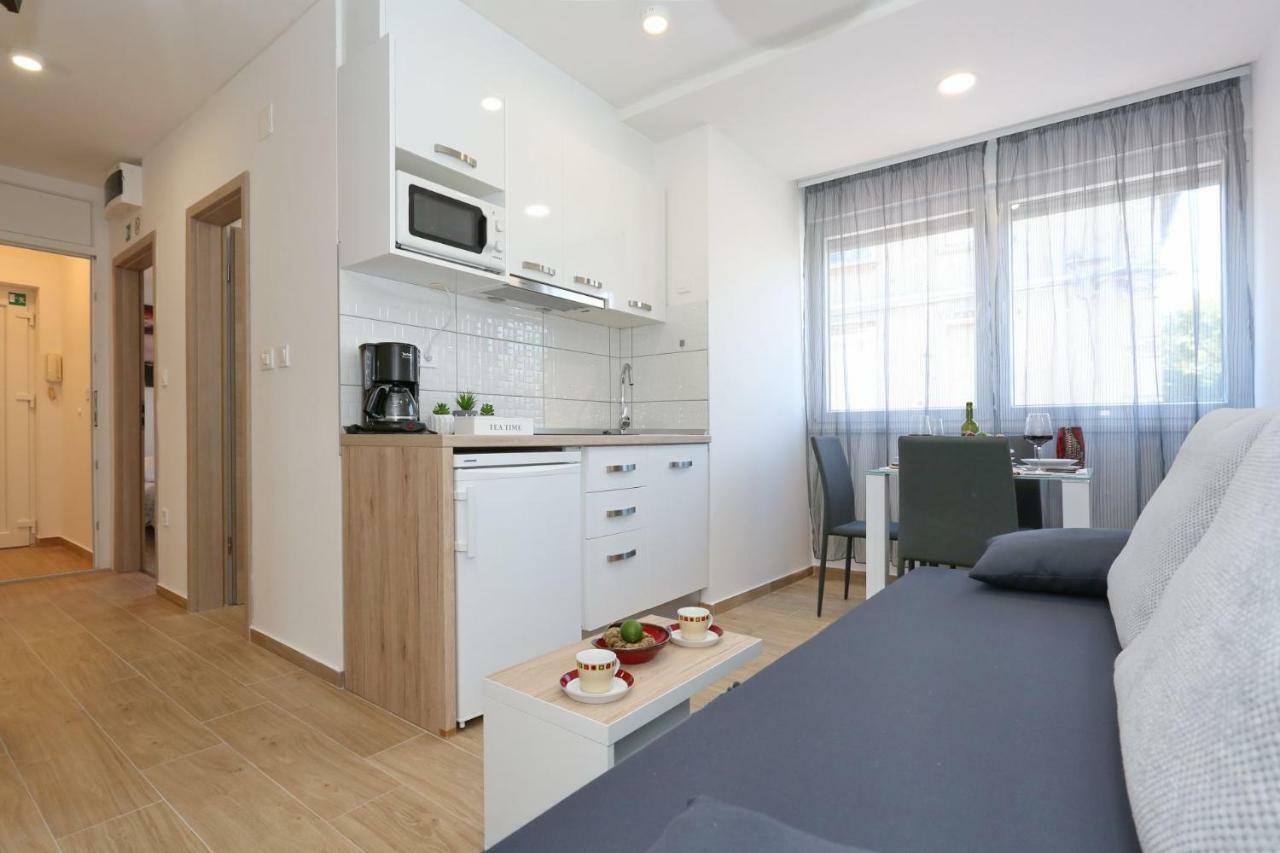 Two New Apartments By The Town Center Zadar Exterior photo