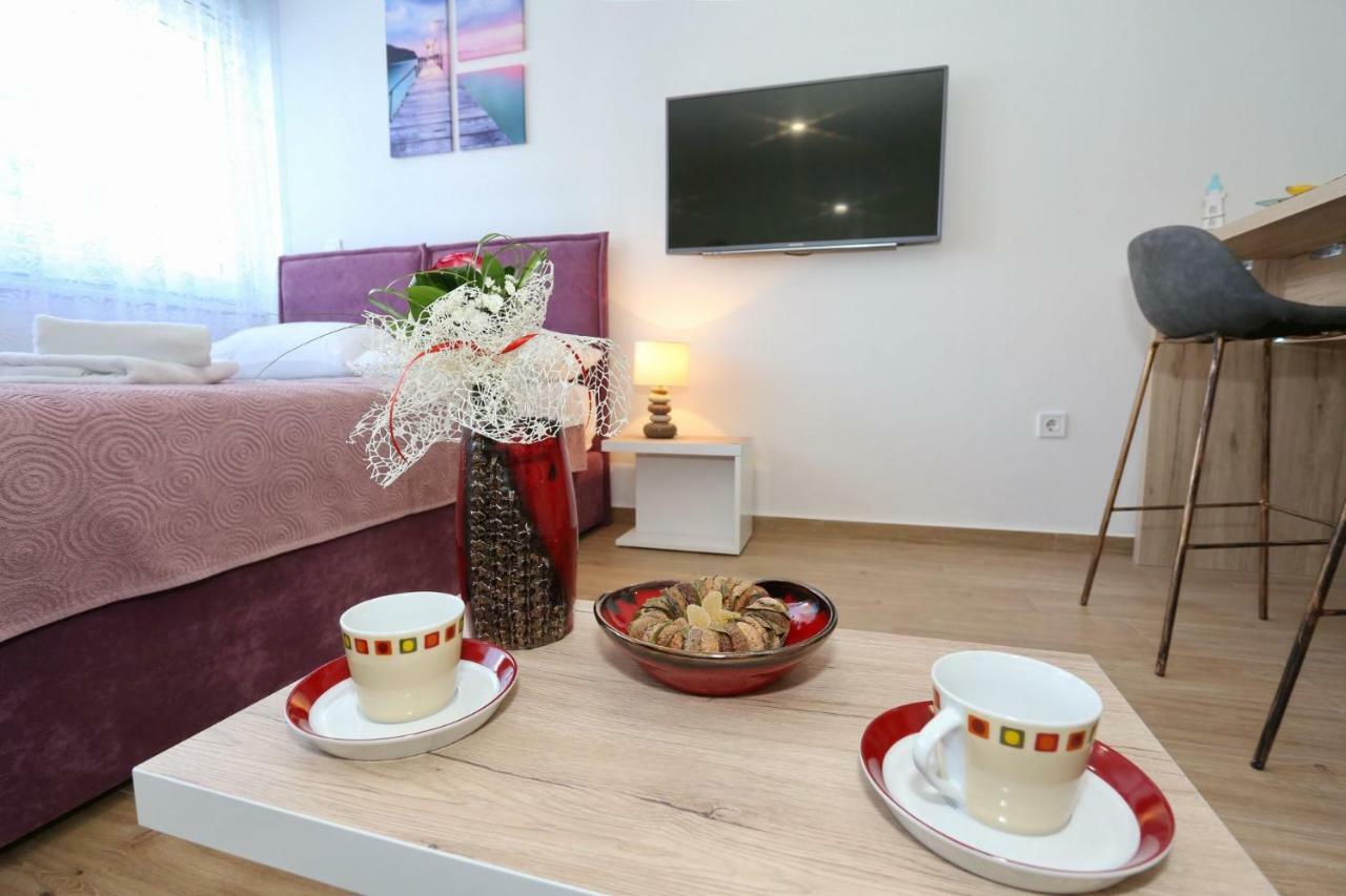 Two New Apartments By The Town Center Zadar Exterior photo