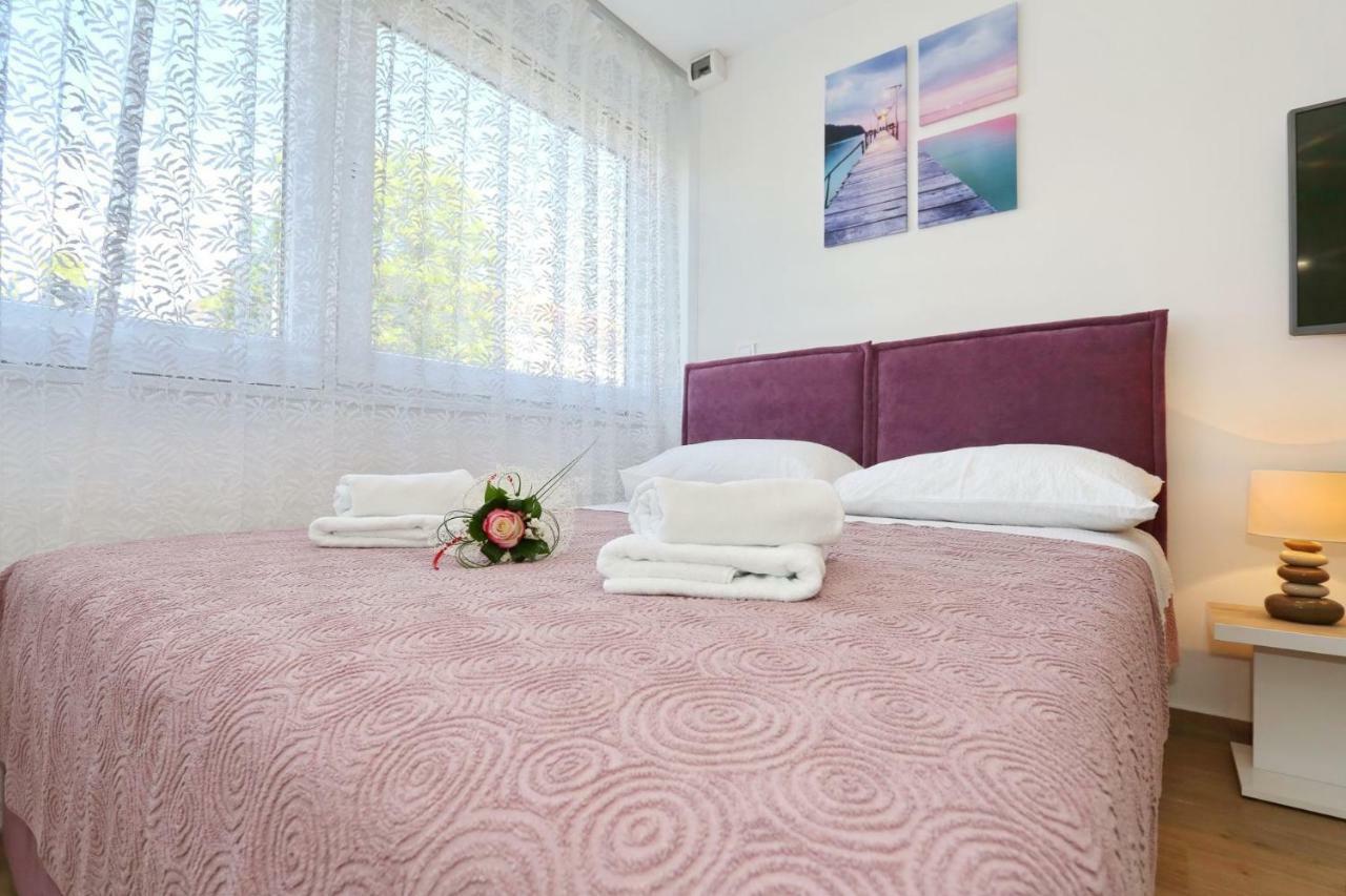 Two New Apartments By The Town Center Zadar Exterior photo